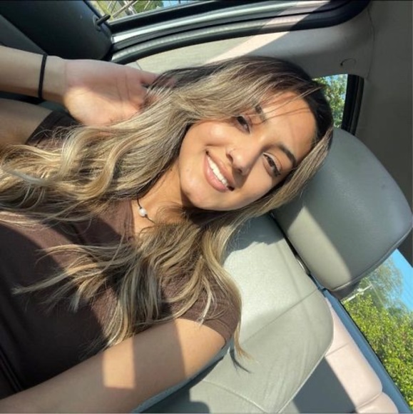 Meet your Posher, Syeda - Picture 1 of 1